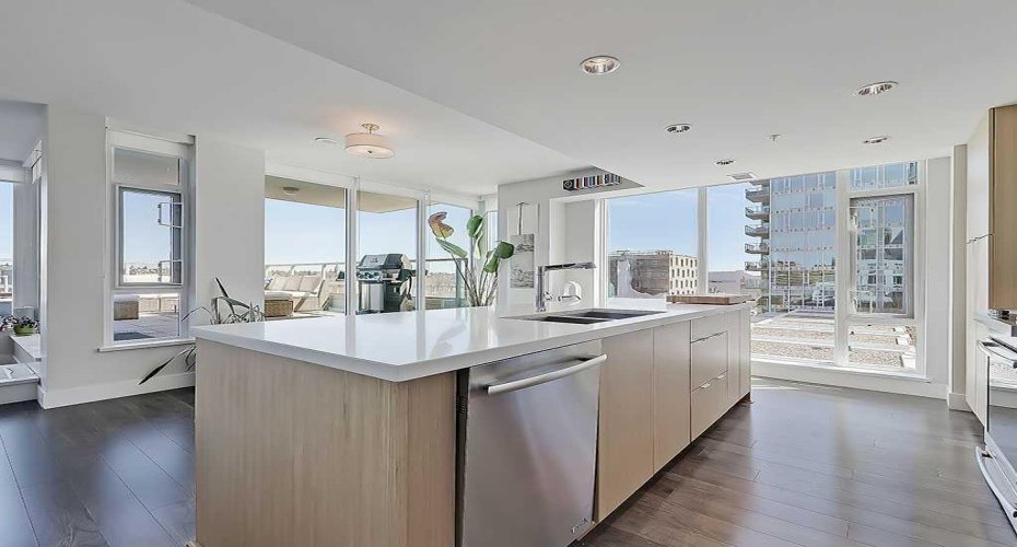 510 6 Avenue, Calgary, Alberta T2G 1L7, 3 Bedrooms Bedrooms, ,2 BathroomsBathrooms,Residential,For Sale,6,A2293670