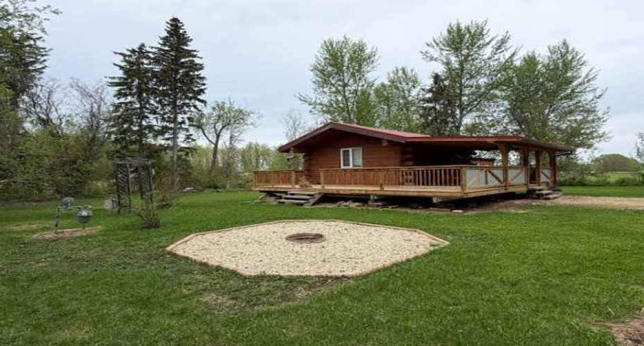 74120 100 Range Road, Kinuso, Alberta T0G 2K0, 5 Bedrooms Bedrooms, ,4 BathroomsBathrooms,Residential,For Sale,100 Range,A2293788