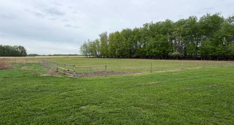 74120 100 Range Road, Kinuso, Alberta T0G 2K0, 5 Bedrooms Bedrooms, ,4 BathroomsBathrooms,Residential,For Sale,100 Range,A2293788