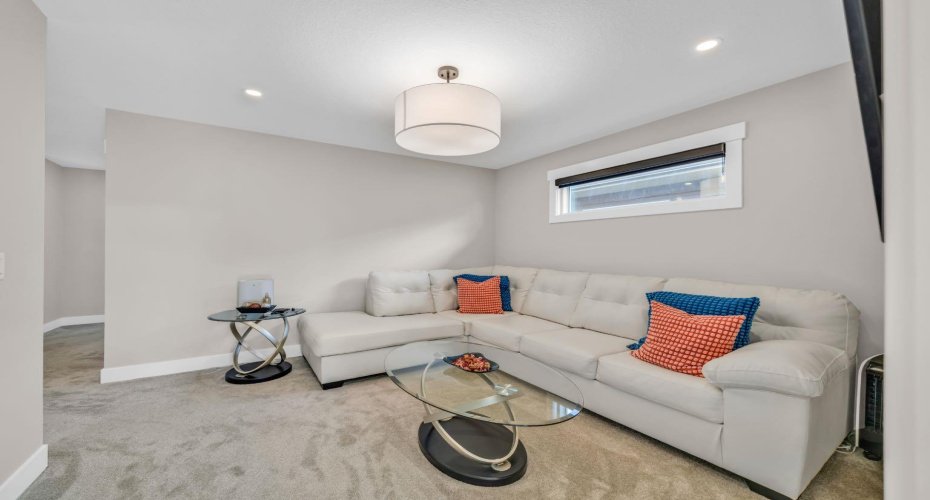 163 Sandpiper Bend, Chestermere, Alberta T1X 2S8, 3 Bedrooms Bedrooms, ,3 BathroomsBathrooms,Residential,For Sale,Sandpiper,A2295514