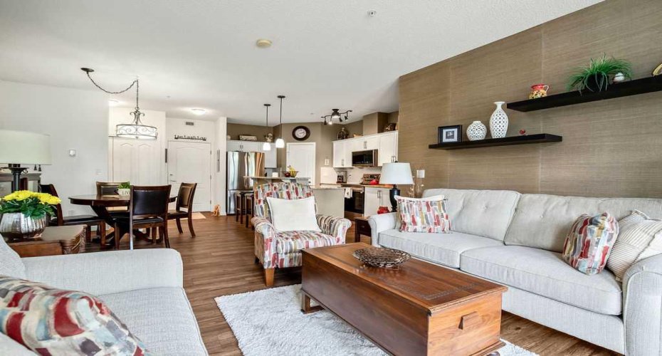 1 Crystal Green Lane, Okotoks, Alberta T1S 0C5, 2 Bedrooms Bedrooms, ,2 BathroomsBathrooms,Residential,For Sale,Crystal Green,A2295589