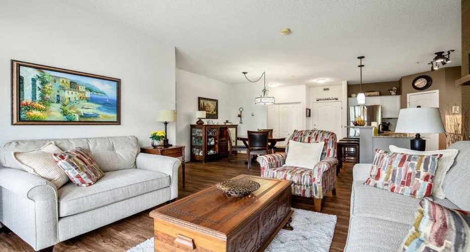 1 Crystal Green Lane, Okotoks, Alberta T1S 0C5, 2 Bedrooms Bedrooms, ,2 BathroomsBathrooms,Residential,For Sale,Crystal Green,A2295589