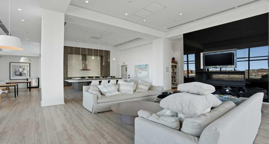 Owners Lounge