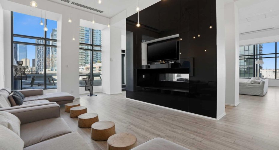 Owners Lounge