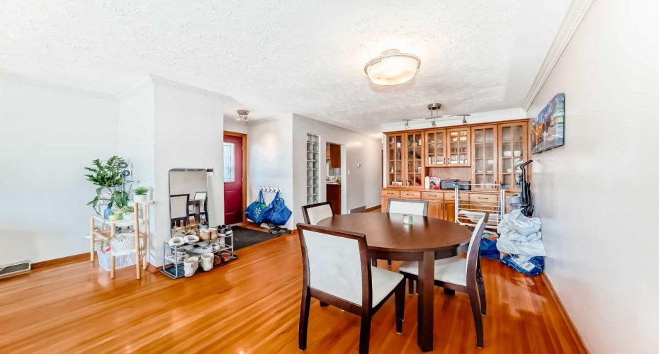1415 Rosehill Drive, Calgary, Alberta T2K 1M3, 3 Bedrooms Bedrooms, ,2 BathroomsBathrooms,Residential,For Sale,Rosehill,A2295667