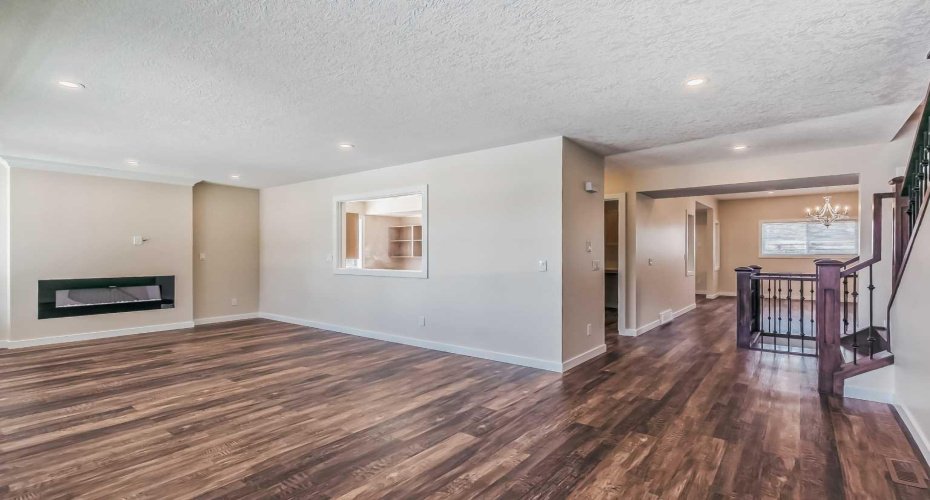 23 Cheltenham Road, Calgary, Alberta T2L 0M4, 4 Bedrooms Bedrooms, ,4 BathroomsBathrooms,Residential,For Sale,Cheltenham,A2283265
