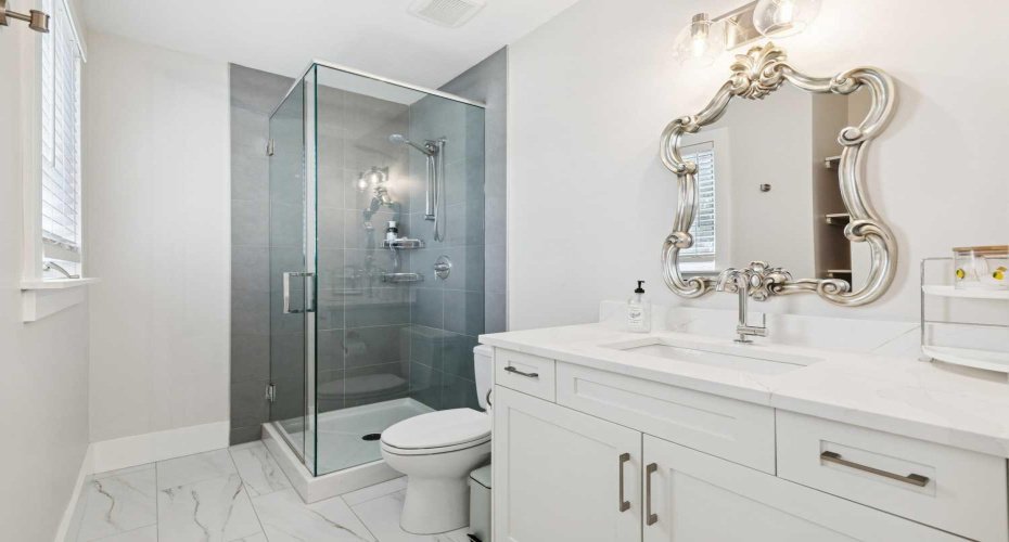 1935 35 Street, Calgary, Alberta T3E 2X4, 2 Bedrooms Bedrooms, ,3 BathroomsBathrooms,Residential,For Sale,35,A2289210