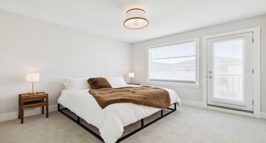 1935 35 Street, Calgary, Alberta T3E 2X4, 2 Bedrooms Bedrooms, ,3 BathroomsBathrooms,Residential,For Sale,35,A2289210