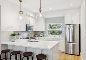 1935 35 Street, Calgary, Alberta T3E 2X4, 2 Bedrooms Bedrooms, ,3 BathroomsBathrooms,Residential,For Sale,35,A2289210
