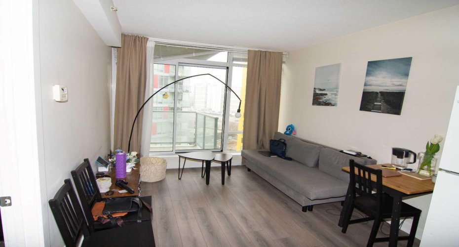 30 Brentwood Common, Calgary, Alberta T2L 2J9, 1 Bedroom Bedrooms, ,1 BathroomBathrooms,Residential,For Sale,Brentwood,A2291777