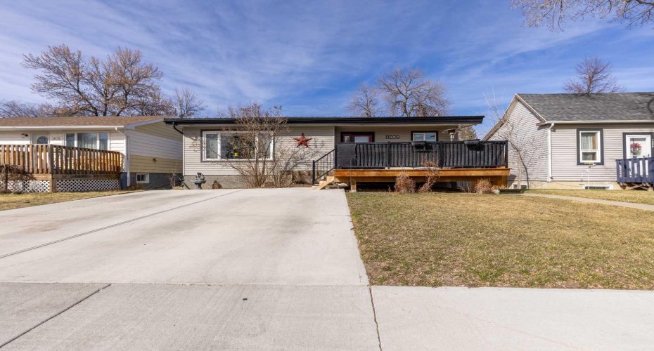 1907 7A Avenue, Lethbridge, Alberta T1H 0Z8, 4 Bedrooms Bedrooms, ,2 BathroomsBathrooms,Residential,For Sale,7A,A2292410