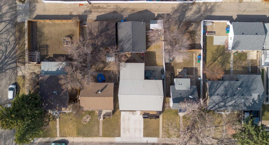 1907 7A Avenue, Lethbridge, Alberta T1H 0Z8, 4 Bedrooms Bedrooms, ,2 BathroomsBathrooms,Residential,For Sale,7A,A2292410