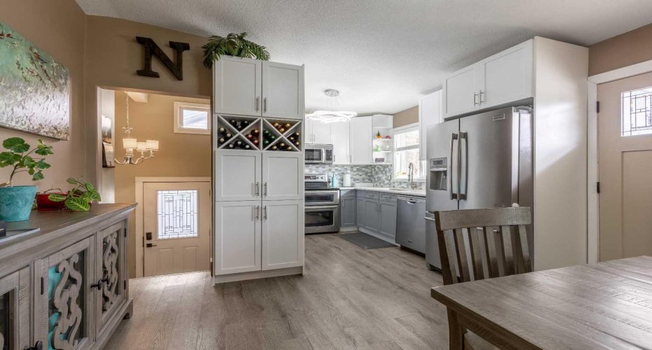 1907 7A Avenue, Lethbridge, Alberta T1H 0Z8, 4 Bedrooms Bedrooms, ,2 BathroomsBathrooms,Residential,For Sale,7A,A2292410