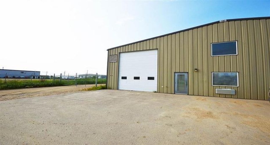 4911 55 Avenue, Bonnyville, Alberta T9N 2J7, ,Commercial,For Sale,55,A2294015