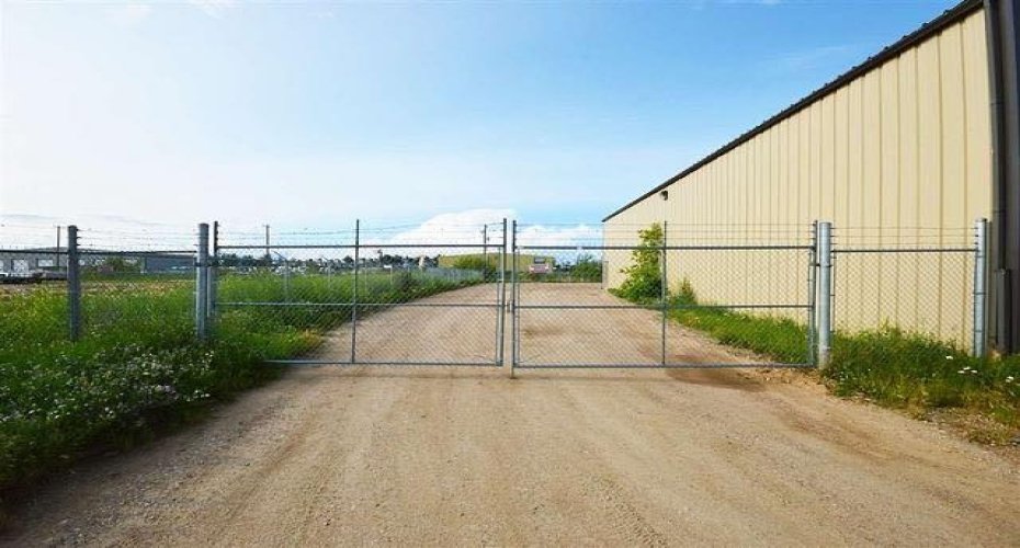 4911 55 Avenue, Bonnyville, Alberta T9N 2J7, ,Commercial,For Sale,55,A2294015