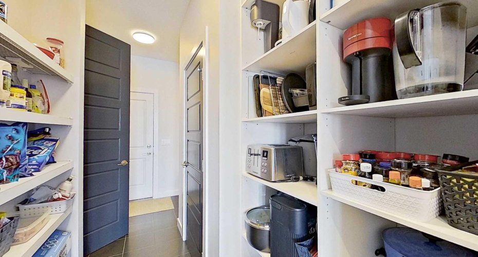 163 Sundown Crescent, Cochrane, Alberta T4C2A6, 3 Bedrooms Bedrooms, ,3 BathroomsBathrooms,Residential,For Sale,Sundown,A2294098