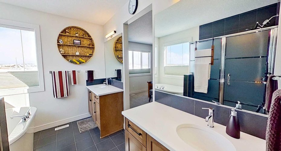 163 Sundown Crescent, Cochrane, Alberta T4C2A6, 3 Bedrooms Bedrooms, ,3 BathroomsBathrooms,Residential,For Sale,Sundown,A2294098