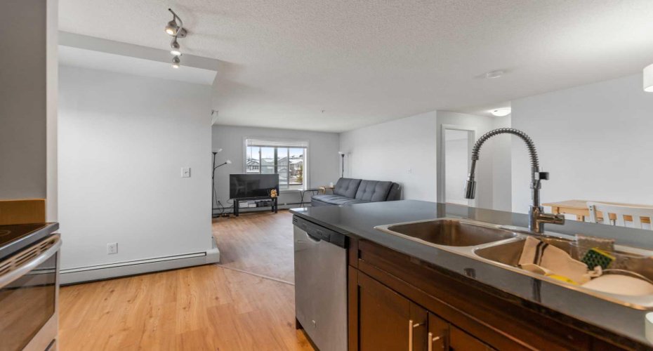 195 Kincora Glen Road, Calgary, Alberta T3R0S3, 2 Bedrooms Bedrooms, ,2 BathroomsBathrooms,Residential,For Sale,Kincora Glen,A2294324