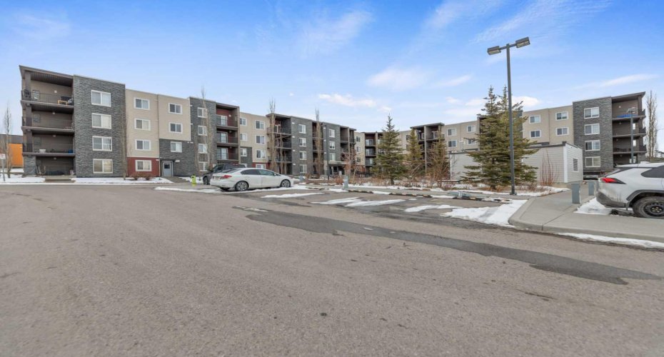 195 Kincora Glen Road, Calgary, Alberta T3R0S3, 2 Bedrooms Bedrooms, ,2 BathroomsBathrooms,Residential,For Sale,Kincora Glen,A2294324