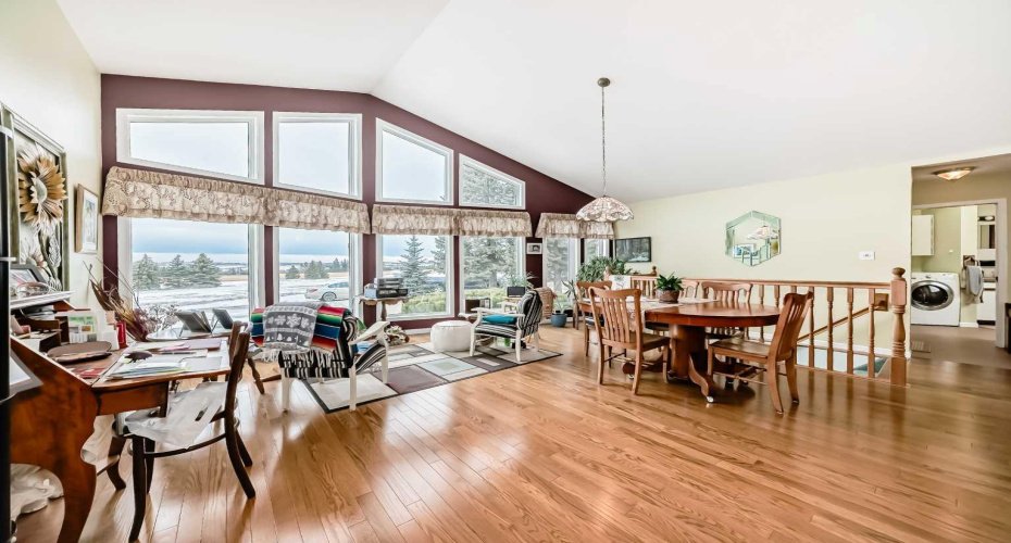 5205 55St., Rimbey, Alberta T0C 2J0, 3 Bedrooms Bedrooms, ,4 BathroomsBathrooms,Residential,For Sale,55St.,A2295365