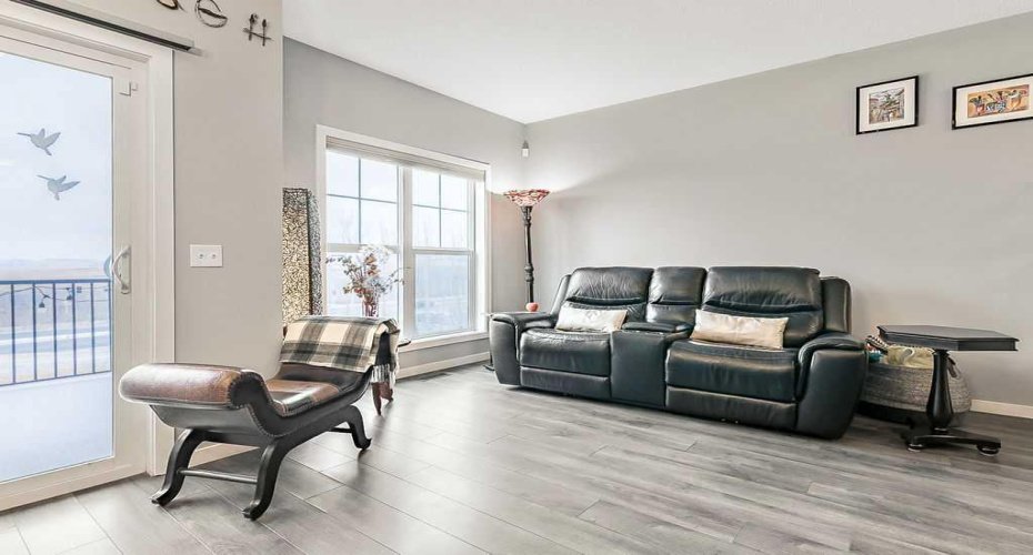 101 Sunset Drive, Cochrane, Alberta T4C 0W8, 3 Bedrooms Bedrooms, ,4 BathroomsBathrooms,Residential,For Sale,Sunset,A2295489