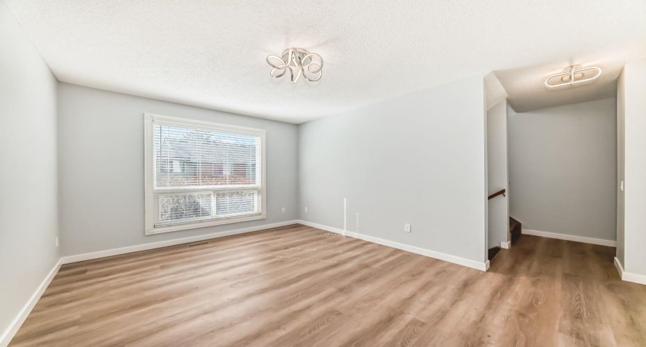 6915 Ranchview Drive, Calgary, Alberta T3G 1R8, 3 Bedrooms Bedrooms, ,2 BathroomsBathrooms,Residential,For Sale,Ranchview,A2295507