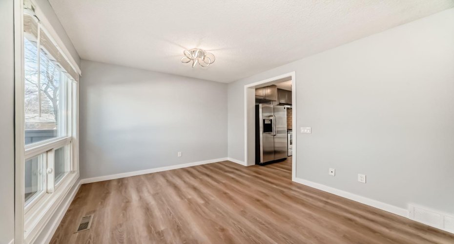 6915 Ranchview Drive, Calgary, Alberta T3G 1R8, 3 Bedrooms Bedrooms, ,2 BathroomsBathrooms,Residential,For Sale,Ranchview,A2295507
