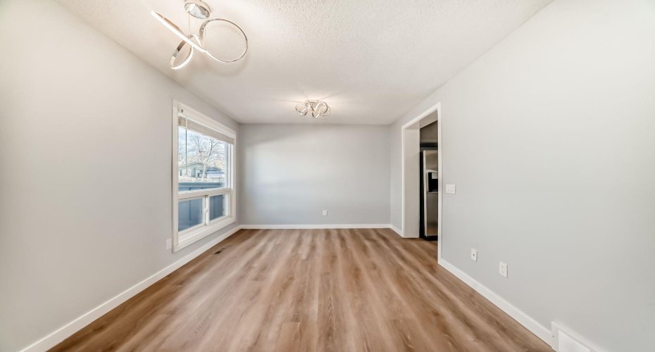 6915 Ranchview Drive, Calgary, Alberta T3G 1R8, 3 Bedrooms Bedrooms, ,2 BathroomsBathrooms,Residential,For Sale,Ranchview,A2295507