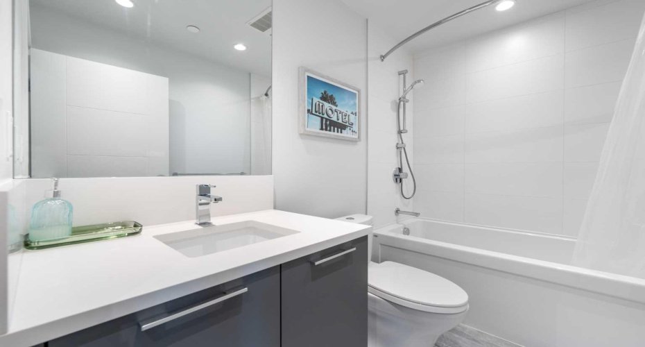 2nd bathroom
