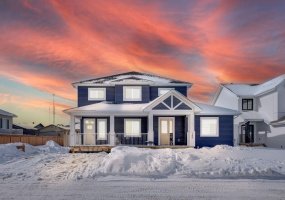 144 Beaverlodge Close, Fort McMurray, Alberta T9H 2V5, 6 Bedrooms Bedrooms, ,5 BathroomsBathrooms,Residential,For Sale,Beaverlodge,A2296197
