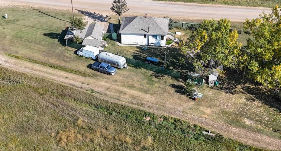 253215 Range Road 280, Delacour, Alberta T0M 0T0, 2 Bedrooms Bedrooms, ,1 BathroomBathrooms,Residential,For Sale,Range Road 280,A2296247