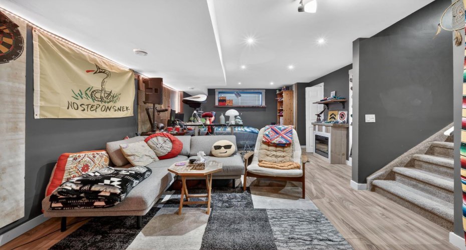 203 Fireside Parkway, Cochrane, Alberta T4C 0V8, 3 Bedrooms Bedrooms, ,4 BathroomsBathrooms,Residential,For Sale,Fireside,A2296249