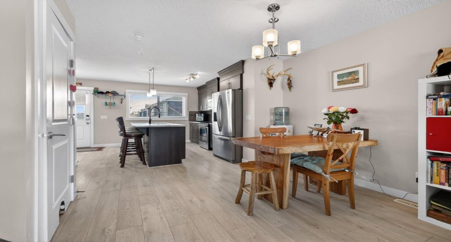 203 Fireside Parkway, Cochrane, Alberta T4C 0V8, 3 Bedrooms Bedrooms, ,4 BathroomsBathrooms,Residential,For Sale,Fireside,A2296249