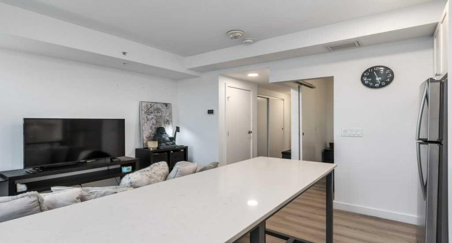 123 4 Street, Calgary, Alberta T2E 8K3, 1 Bedroom Bedrooms, ,1 BathroomBathrooms,Residential,For Sale,4,A2296376