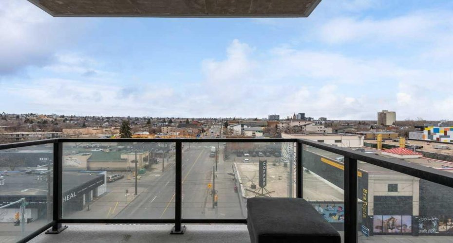 123 4 Street, Calgary, Alberta T2E 8K3, 1 Bedroom Bedrooms, ,1 BathroomBathrooms,Residential,For Sale,4,A2296376