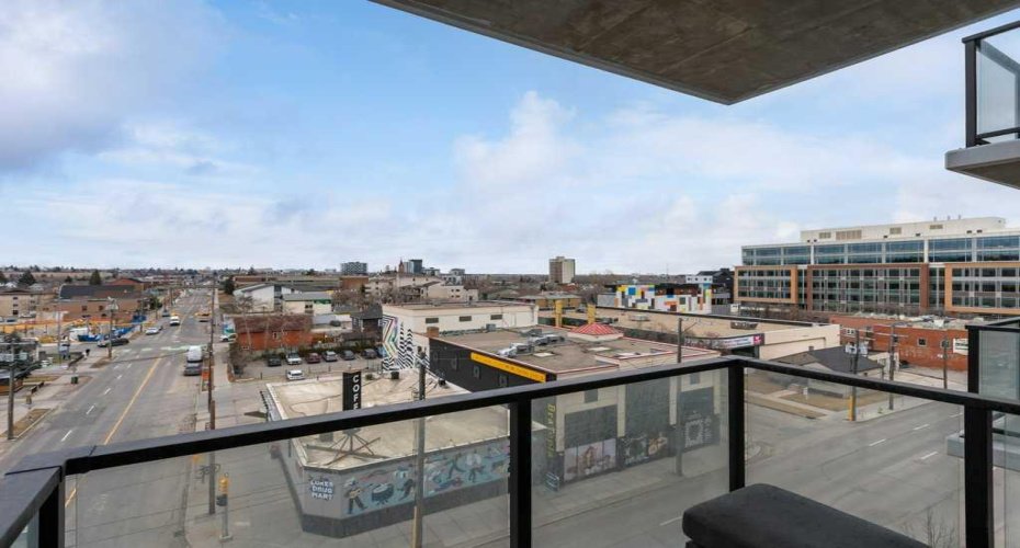 123 4 Street, Calgary, Alberta T2E 8K3, 1 Bedroom Bedrooms, ,1 BathroomBathrooms,Residential,For Sale,4,A2296376