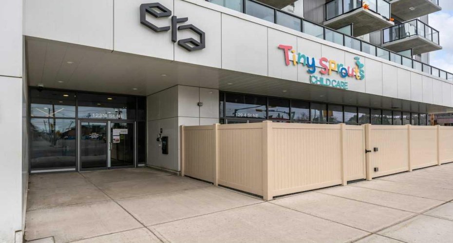 123 4 Street, Calgary, Alberta T2E 8K3, 1 Bedroom Bedrooms, ,1 BathroomBathrooms,Residential,For Sale,4,A2296376