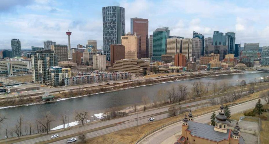 123 4 Street, Calgary, Alberta T2E 8K3, 1 Bedroom Bedrooms, ,1 BathroomBathrooms,Residential,For Sale,4,A2296376