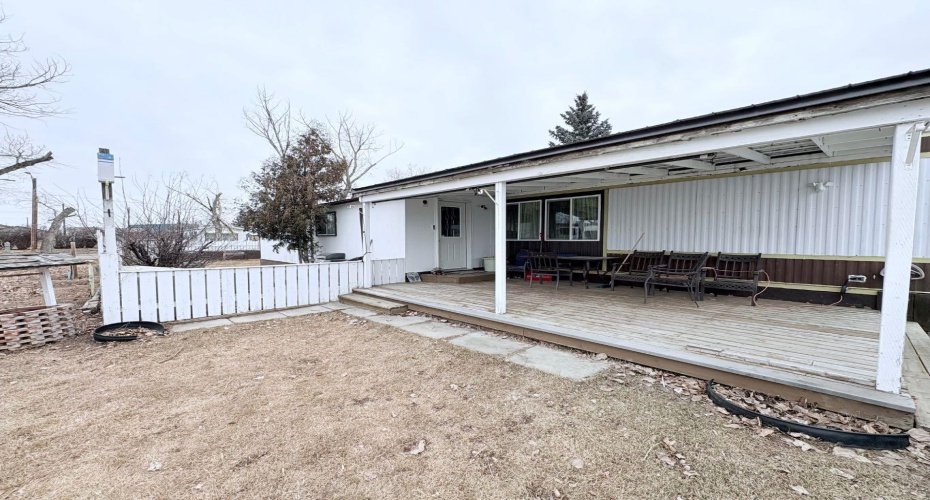#4 1 Street, Oyen, Alberta T0J2J0, 2 Bedrooms Bedrooms, ,1 BathroomBathrooms,Mobile,For Sale,1,A2296430