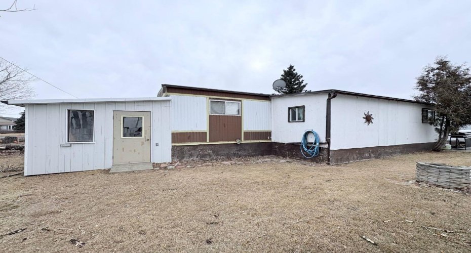 #4 1 Street, Oyen, Alberta T0J2J0, 2 Bedrooms Bedrooms, ,1 BathroomBathrooms,Mobile,For Sale,1,A2296430