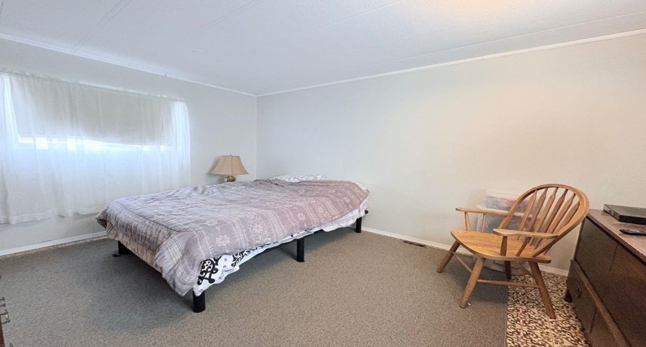 #4 1 Street, Oyen, Alberta T0J2J0, 2 Bedrooms Bedrooms, ,1 BathroomBathrooms,Mobile,For Sale,1,A2296430