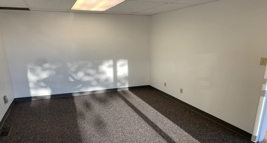 9515 113 Street, Grande Prairie, Alberta T8V 5L2, ,Commercial,For Lease,Libin Building,113,A2296445