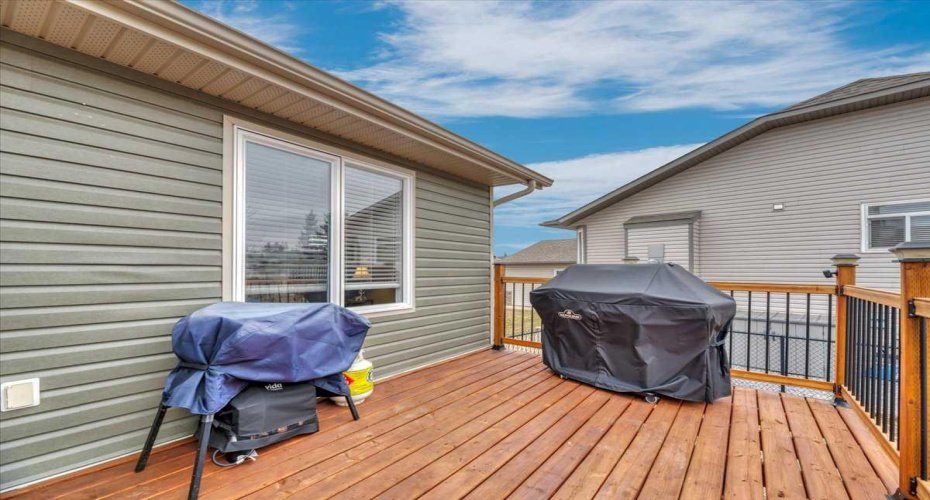 90 Parklane Drive, Strathmore, Alberta T1P 1R2, 3 Bedrooms Bedrooms, ,3 BathroomsBathrooms,Residential,For Sale,Parklane,A2296466