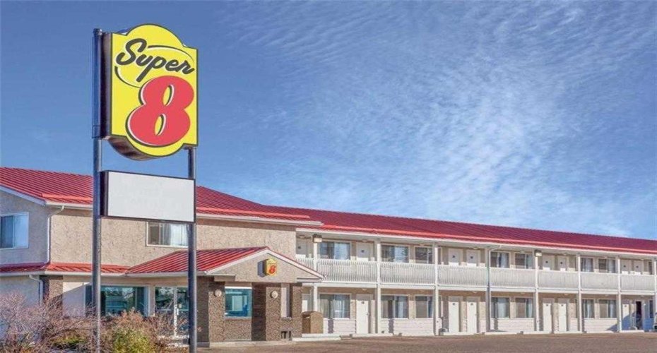 5720 44 Avenue, Stettler, Alberta T0C 2L0, ,Commercial,For Sale,44,A2296471