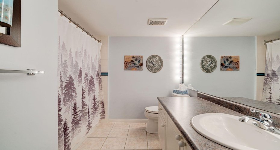 659 4 Avenue, Calgary, Alberta T2E 0J9, 2 Bedrooms Bedrooms, ,1 BathroomBathrooms,Residential,For Sale,4,A2295821