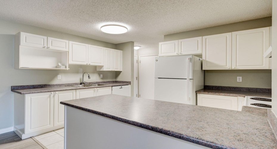 659 4 Avenue, Calgary, Alberta T2E 0J9, 2 Bedrooms Bedrooms, ,1 BathroomBathrooms,Residential,For Sale,4,A2295821