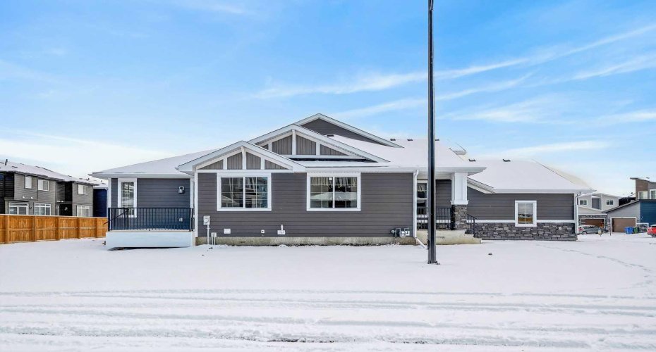 277 Waterford Way, Chestermere, Alberta T1X 2Z6, 2 Bedrooms Bedrooms, ,2 BathroomsBathrooms,Residential,For Sale,Waterford,A2296572
