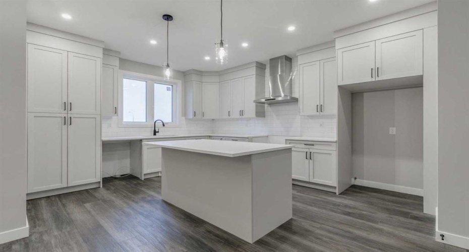 197 Bridgeport Gate, Chestermere, Alberta T1X 3E2, 3 Bedrooms Bedrooms, ,3 BathroomsBathrooms,Residential,For Sale,Bridgeport,A2295337