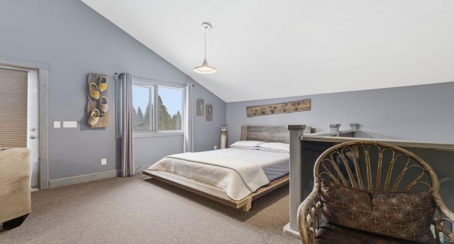 5443 Township Road 302, Rural Mountain View County, Alberta T0M 2E0, 1 Bedroom Bedrooms, ,2 BathroomsBathrooms,Residential,For Sale,Township Road 302,A2295418