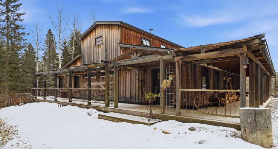 5443 Township Road 302, Rural Mountain View County, Alberta T0M 2E0, 1 Bedroom Bedrooms, ,2 BathroomsBathrooms,Residential,For Sale,Township Road 302,A2295418